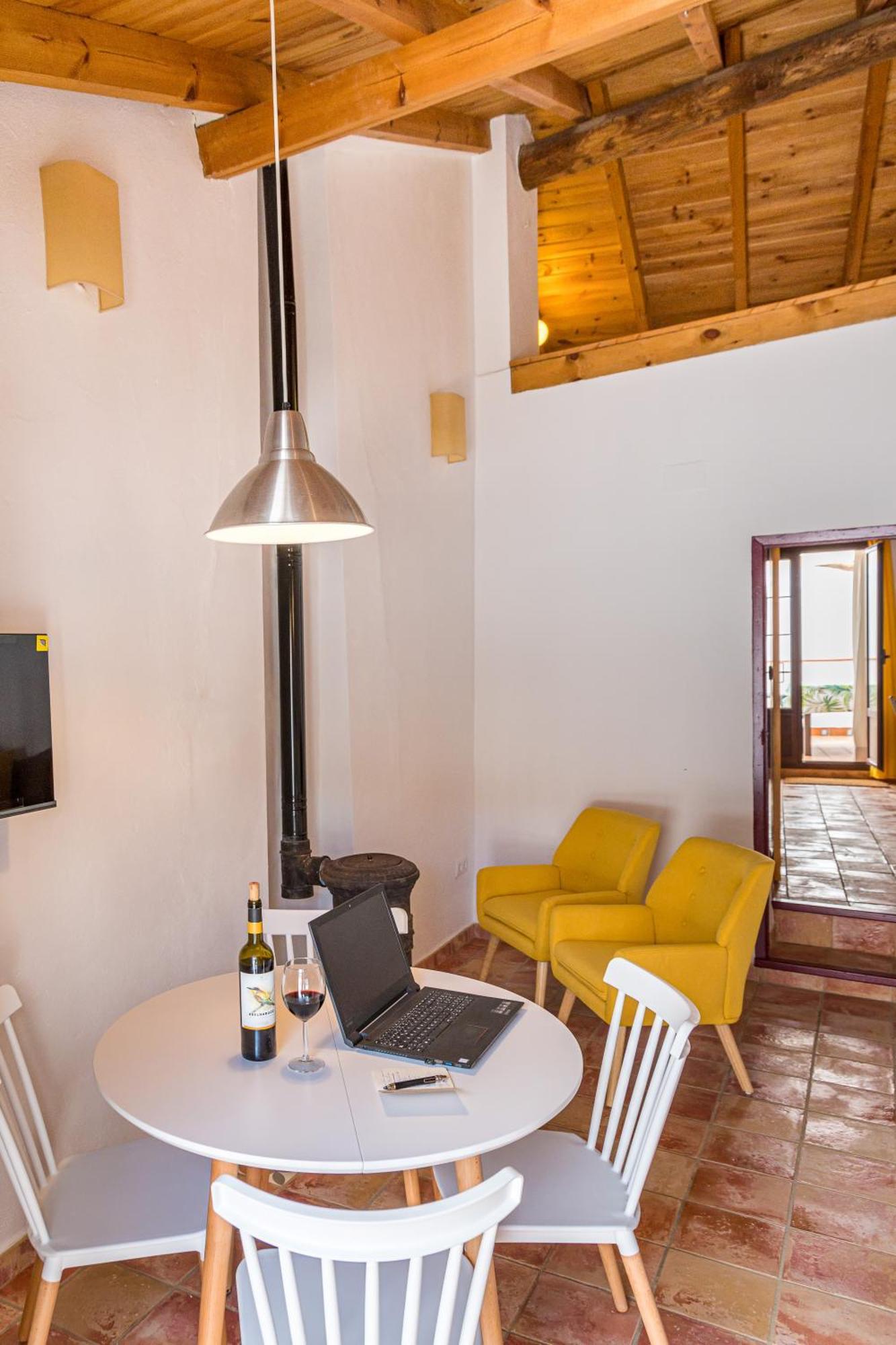 Casa Rural La Artistica, Alojamiento Y Arte Fuenteheridos Extérieur photo